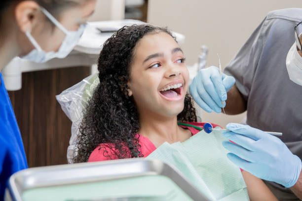 Best Emergency Dentist for Knocked-Out Tooth in Eddyville, IA